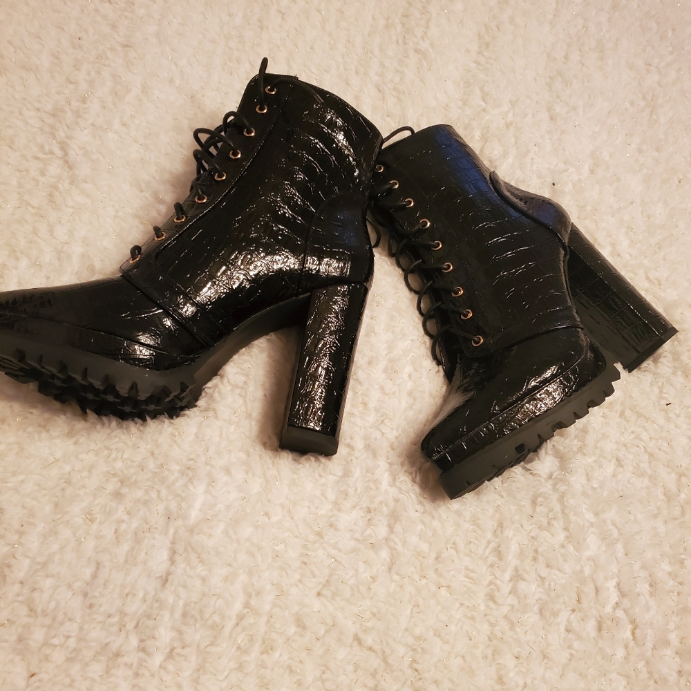 Women boots